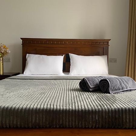 Golden King Residence - Free Pickup From Kandy Railway Station Экстерьер фото