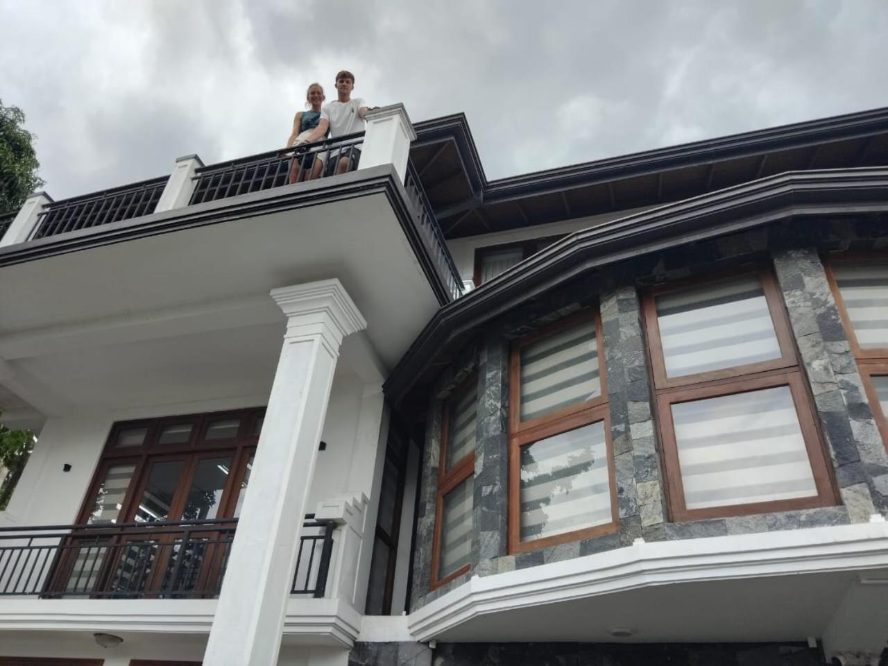 Golden King Residence - Free Pickup From Kandy Railway Station Экстерьер фото
