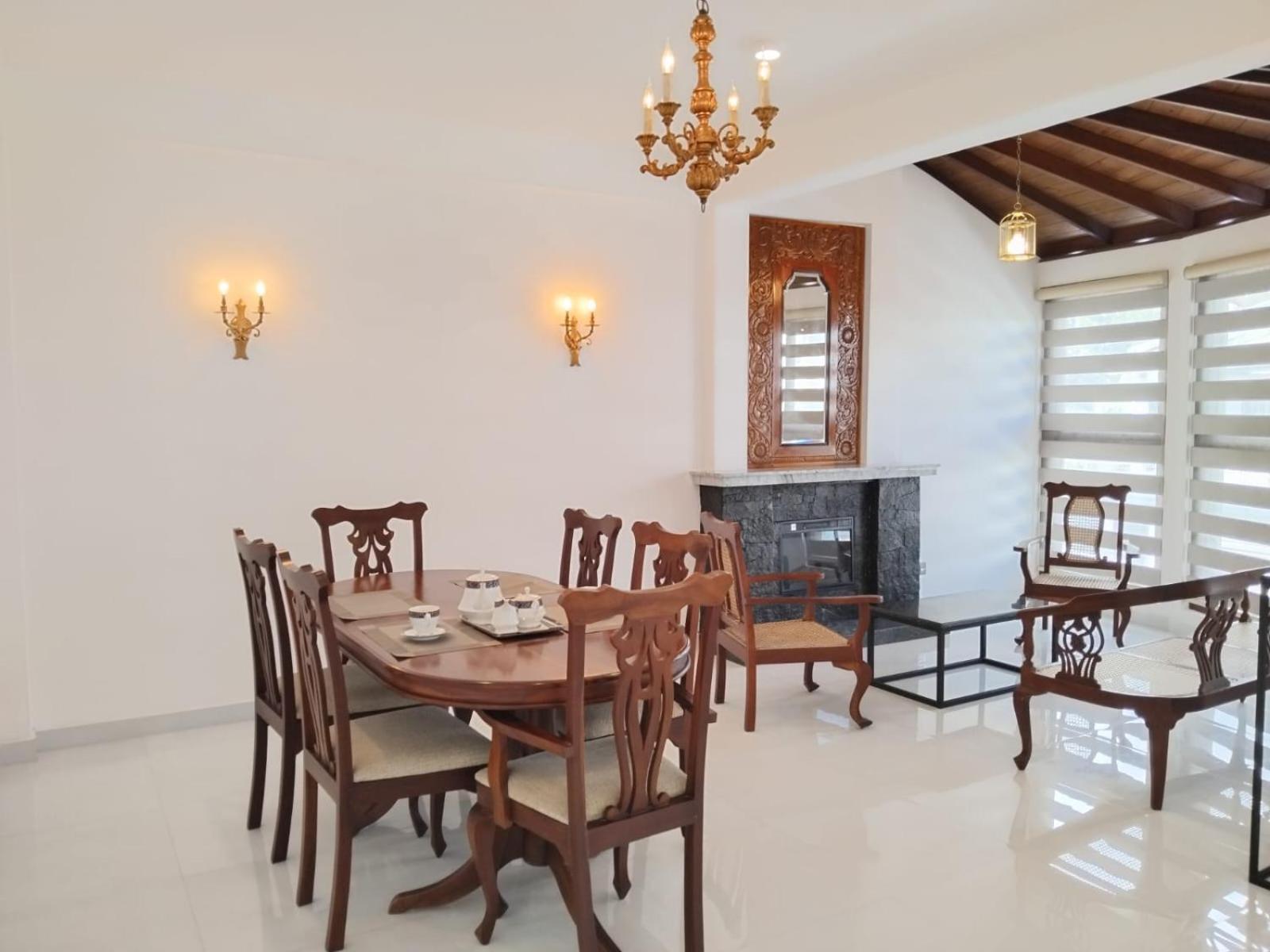 Golden King Residence - Free Pickup From Kandy Railway Station Экстерьер фото