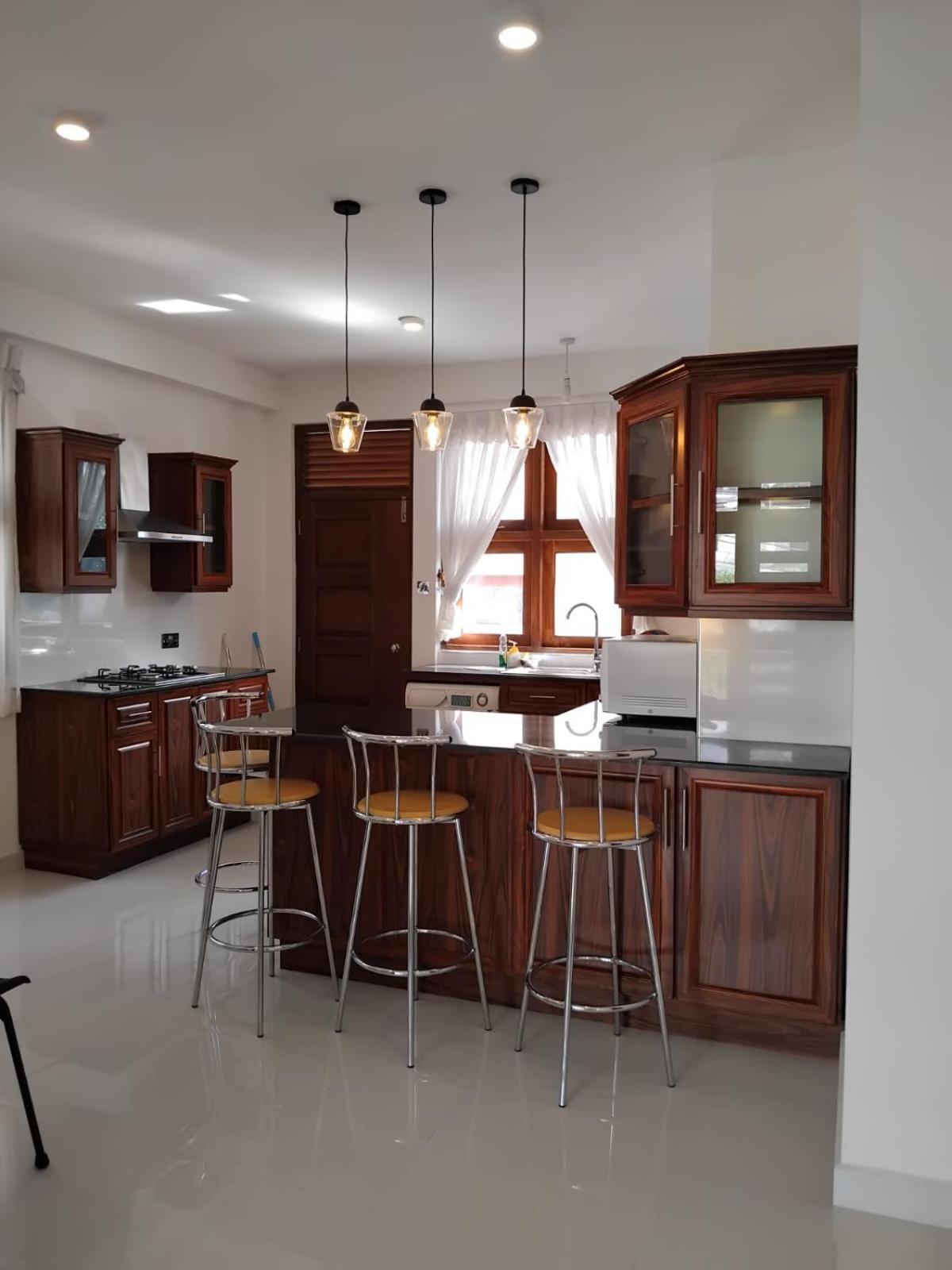 Golden King Residence - Free Pickup From Kandy Railway Station Экстерьер фото