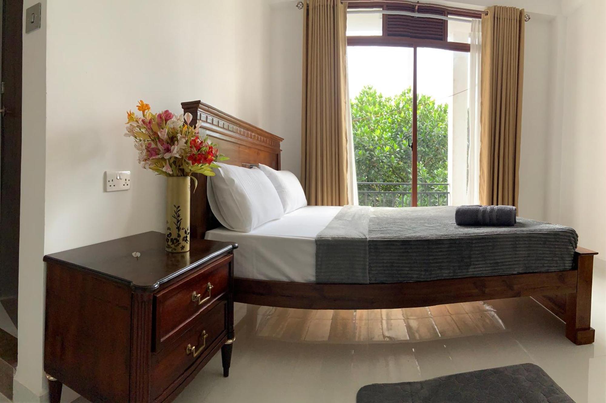 Golden King Residence - Free Pickup From Kandy Railway Station Экстерьер фото